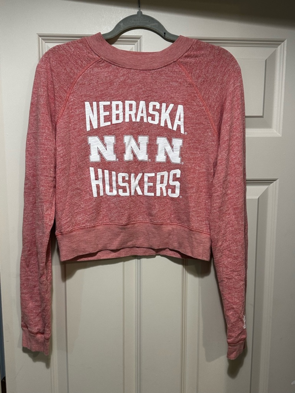 Victoria Secret Pink Nebraska Red cropped pullover sweatshirt Medium